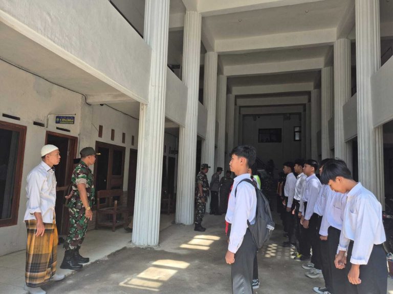 SELEKSI PASKIBRAKA SMK ISLAM DARUT TAUHID 2026 / 2027